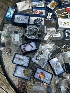 3 LB Bulk Resell Jewelry Mystery Box Lot - Rings Watches Necklaces Keychains